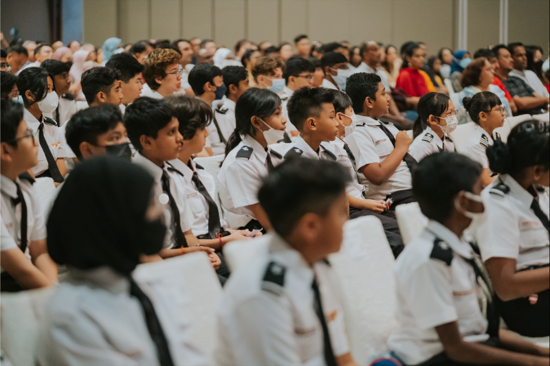 Junior Aviator Gathering in Hall